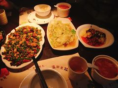 -舌尖上的食缘花园主题餐厅