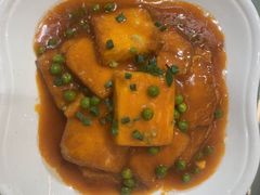 -梓檚中餐厅湖北菜小龙虾武昌鱼排骨藕汤(黄鹤楼店)