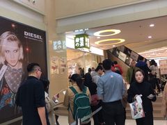 -奈雪的茶(亨特国际广场店)