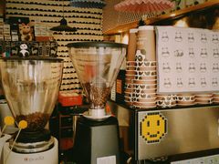 -熊猫一间店欧式奶茶铺
