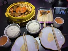 -多嘴超级肉蟹煲(中东店)