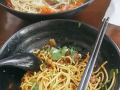 -家烧面馆【南山路知名经典面食】