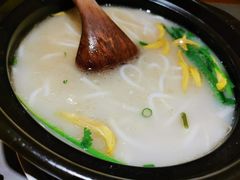 云南过桥米线-云海肴·汽锅鸡·云南菜(高德置地店)