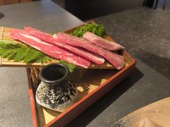 -铭牛烧肉·和牛海鲜自助(高新月牙湖店)