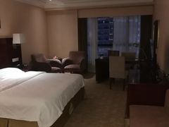 -扬子岛酒店(重庆洪崖洞解放碑店)