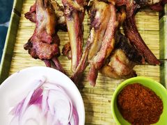 烤羊排-乡村馕坑肉·烧烤·新疆菜·本地人更爱吃(阿勒泰首店)