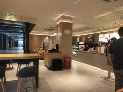 -星巴克臻选(上海中环广场2F店)