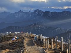 -牛背山