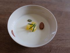 杏仁豆腐-知亘茶食