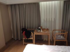 -铂逸梦秦酒店(横店梦幻谷店)