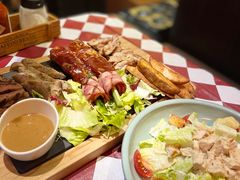 -鲨鱼美式餐厅酒吧Sharky