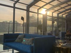 -The ROOF (通盈中心店)