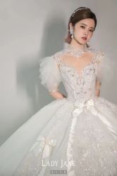 -Lady  Jane高端婚纱礼服馆