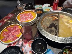 -一绪に和牛寿喜烧(罗湖益田假日店)