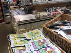 -名创优品(广东省广州琶洲保利广场店)