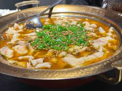 -辣尚瘾·烤鱼·新川菜(牡丹园直营店)