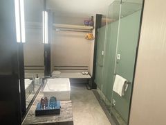 -宜尚酒店(长沙五一广场袁家岭地铁站店)
