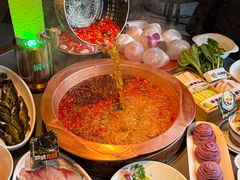 -三只耳冷锅鱼火锅(玉林店)