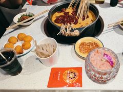 -钢管厂五区小郡肝串串香(蜀都万达店)