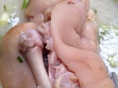 -雷祖芳老妈蹄花店