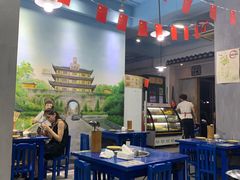 大堂-马路边边·成都串串(翠柏路店)