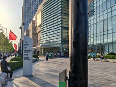 -王府井百货熙地港店