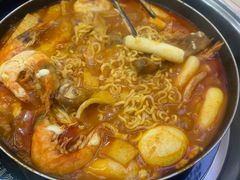 -三清洞摩西韩式年糕火锅(威高广场店)