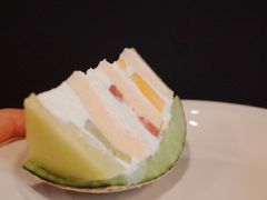 蜜瓜奶油蛋糕-black rainbow coffee