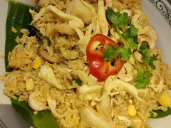 -大头虾越式风味餐厅(光明广场店)