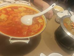 -东口码头·烧鸽子·鱼头泡饼·地方菜(金鹰悦城店)