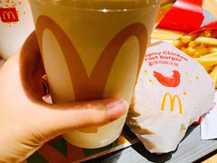 -麦当劳(中山公园龙之梦店)