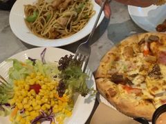 -必胜客(WOW南雄店)