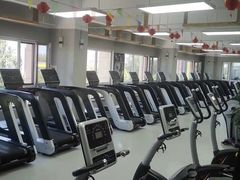 -一公里健身(龙湖紫都城店)