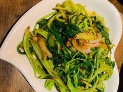 马拉盏炒通菜-大头虾越式风味餐厅(光明广场店)