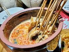 -东口码头·烧鸽子·鱼头泡饼·地方菜(金鹰悦城店)