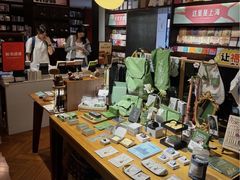 -思南书局(复兴中路店)