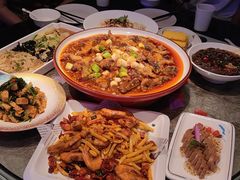 -巴特餐饮6加1音乐餐吧·新疆菜