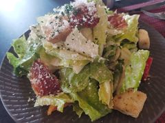 经典凯撒沙拉配香脆火腿-WOLFGANG PUCK KITCHEN & BAR(迪士尼小镇店)