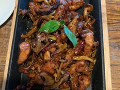 三杯蘑菇鸡-中8楼风尚云南菜(颐堤港店)
