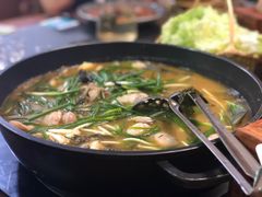 -茅台镇网红溶洞餐厅·茅帮菜馆