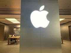 -Apple零售店(华贸购物中心店)