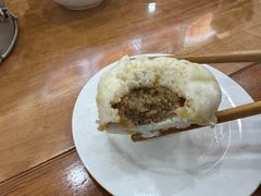 -胡成记口蘑龙眼包子(盐道街店)