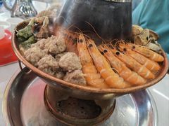 -一口猪海鲜浑锅·东北家常菜