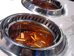 -龍歌自助小火锅(市南金茂湾店)