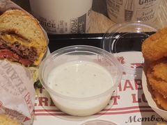 -The Habit Burger Grill 哈比特汉堡(复兴soho店)