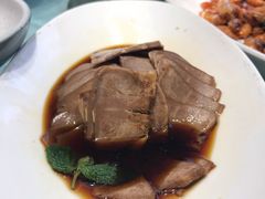 -品悦酒店(三林古镇店)