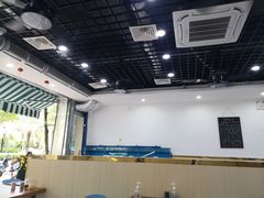 大堂-老何家后安粉·糟粕醋海鲜火锅(三亚湾椰梦长廊店)