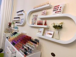 -YM美甲美睫皮肤管理