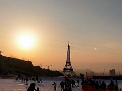 -采薇庄园四季滑雪场