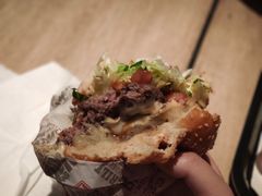 -The Habit Burger Grill 哈比特汉堡(复兴soho店)
